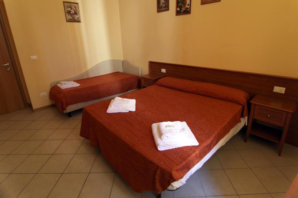 Stella Elsa Hotell Rom Rum bild